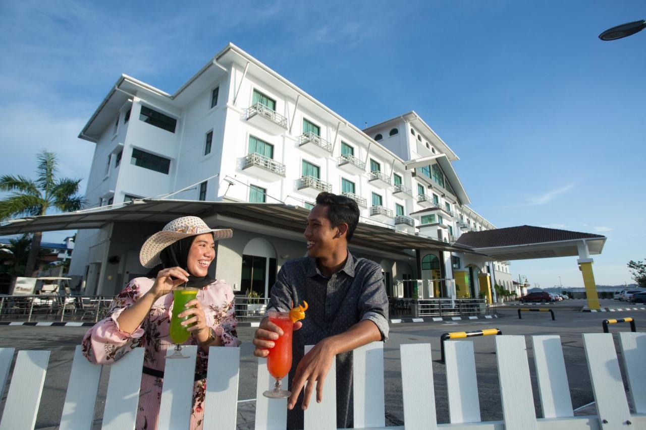 Klana Beach Resort Port Dickson Extérieur photo