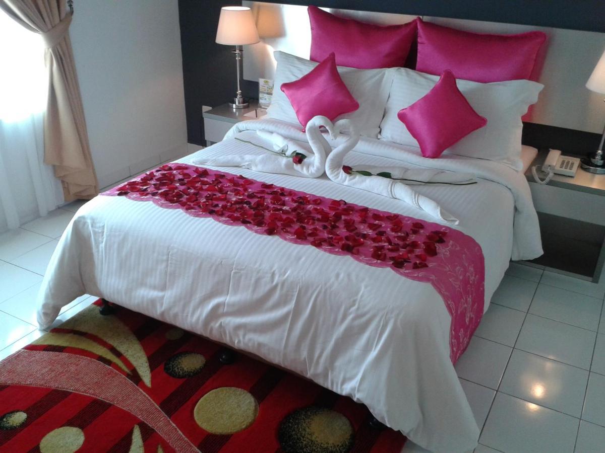 Klana Beach Resort Port Dickson Extérieur photo