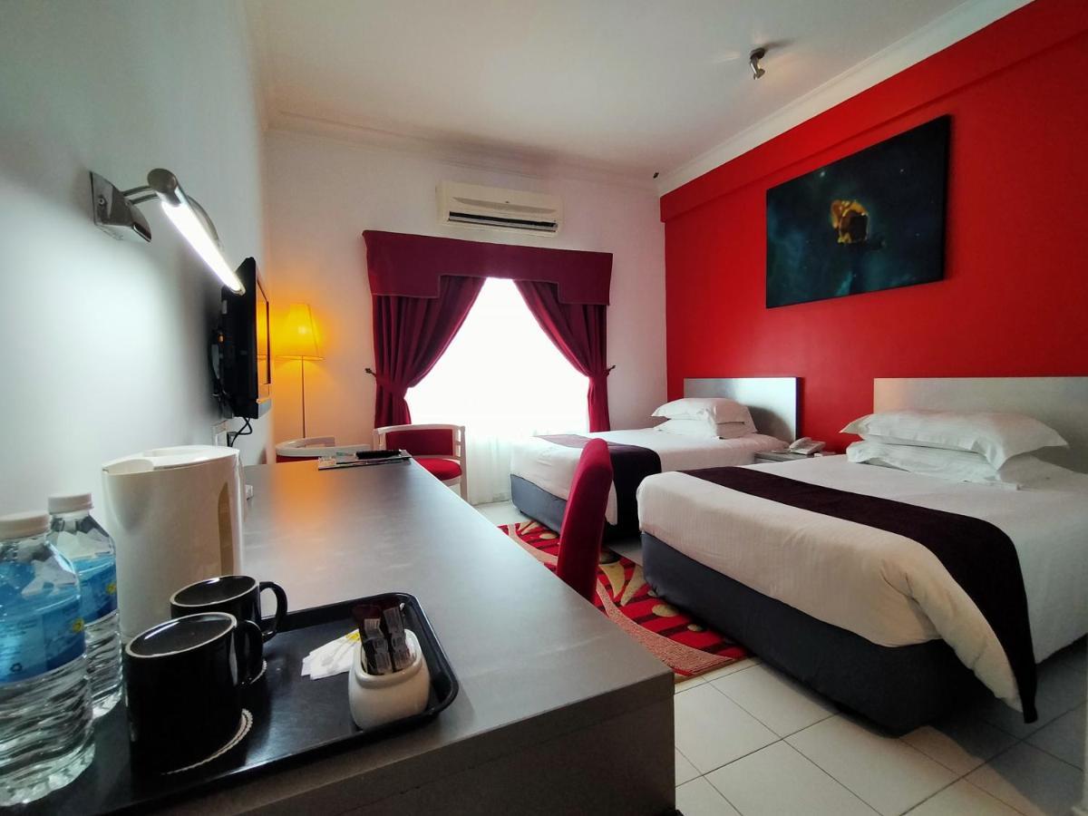 Klana Beach Resort Port Dickson Extérieur photo