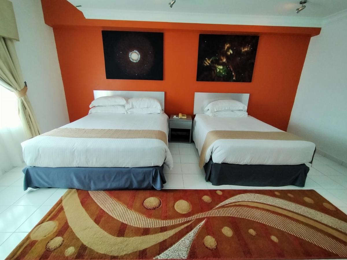 Klana Beach Resort Port Dickson Extérieur photo